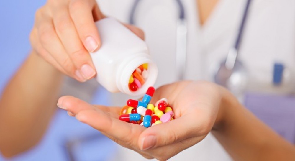 Эмчилгээнд хэрэглэж буй эмийн 30 орчим хувийг антибиотик эзэлж байна