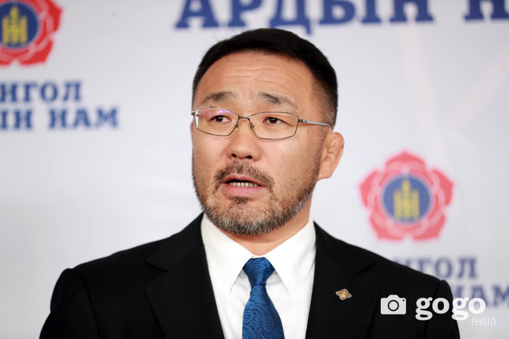 Д.Сумъяабазарыг хариуцлага хүлээж, огцрохыг Хөдөлмөрийн үндэсний нам ...