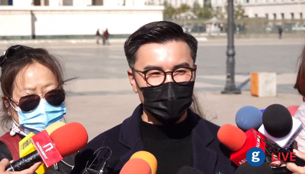 Ч.Лодойсамбуу: Сэтгүүлчдийг хорихоо больж, гишүүд үүргээ биелүүлэх хэрэгтэй