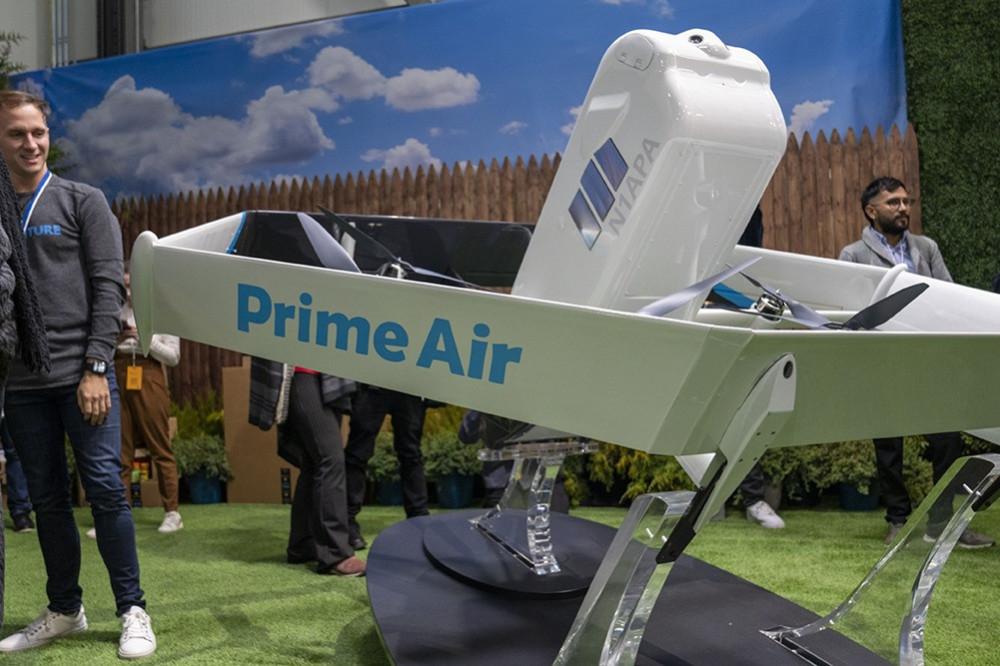 “Amazon”-ийн хүргэлтийн дрон бороотой үед ч нисэх боломжтой